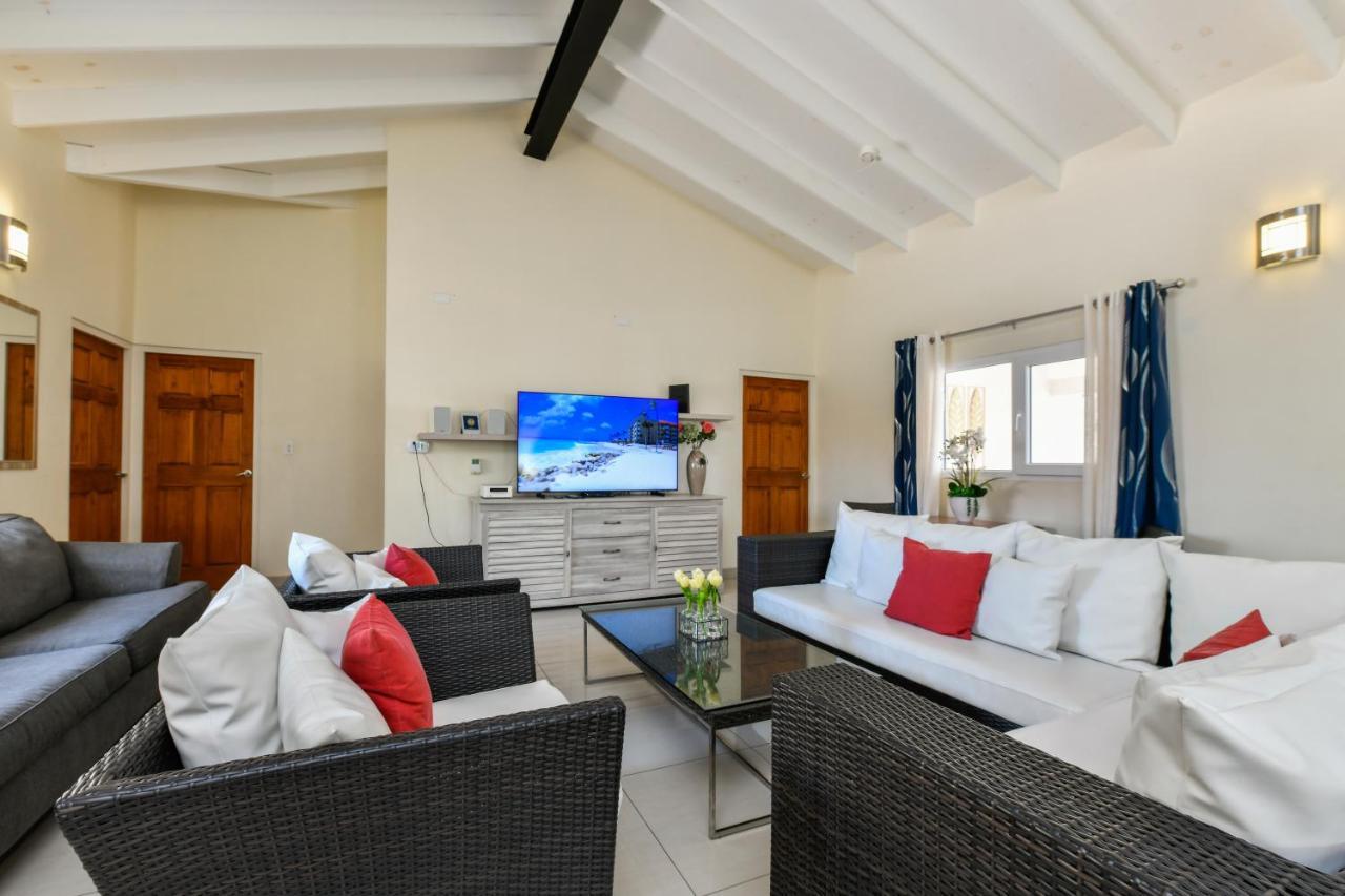 Villa Swiss Paradise With Private Pool Palm Beach Extérieur photo
