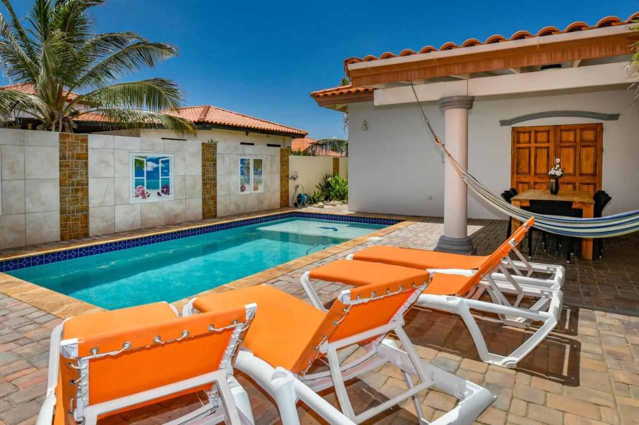 Villa Swiss Paradise With Private Pool Palm Beach Extérieur photo